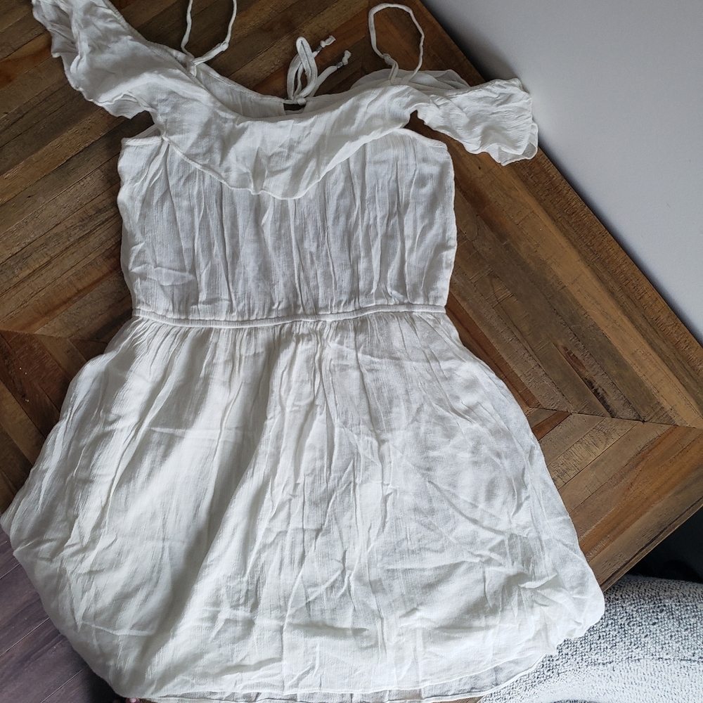 LEAVING SOON ๐ ๐๐ American Eagle White Sun Dress Cinch-waist Size M - Picture 2 of 8
